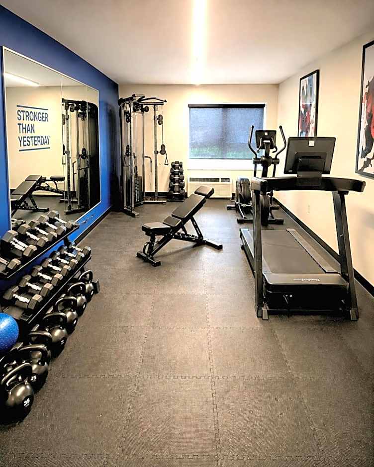 Comfort Inn & Suites Indianapolis Northwest - College Park