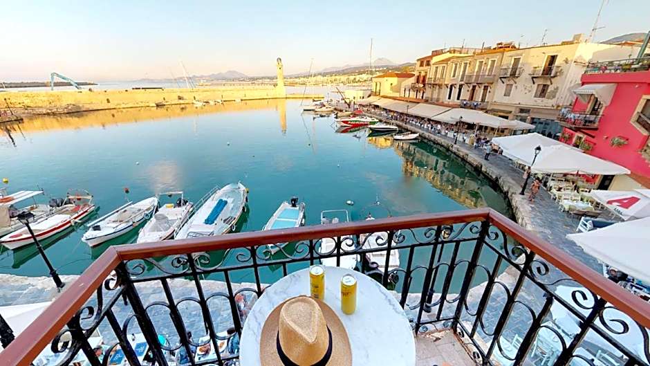 Porto Enetiko Suites