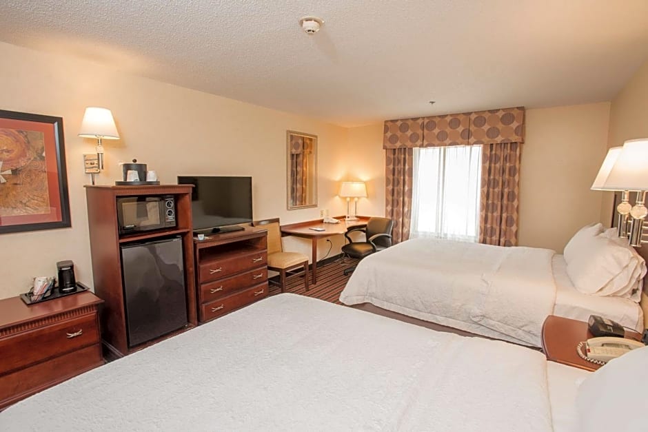 Hampton Inn By Hilton & Suites Dayton-Airport