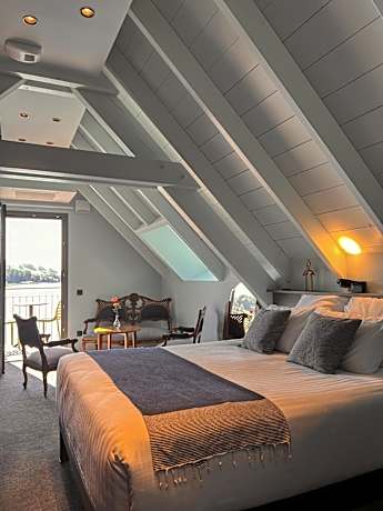 Deluxe Double Room with Bath