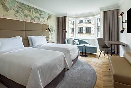 Deluxe Twin Room with City View