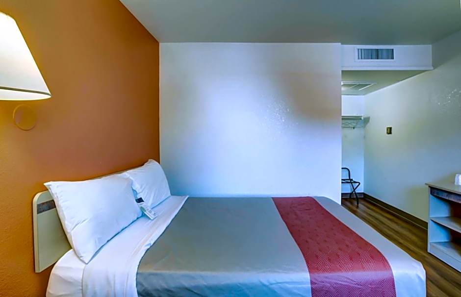 Motel 6-Grants Pass, OR