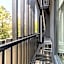 L304 Studio apt 2Bdrm 1bath Fits 6 AC Rooftop