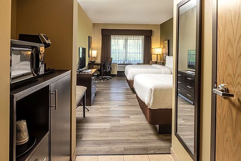Best Western Plus Franciscan Square Inn and Suites Steubenville