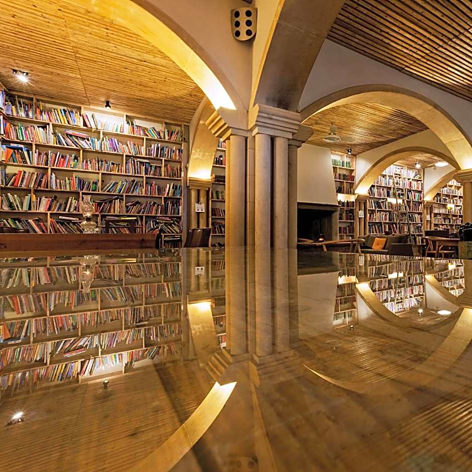 The Literary Man Obidos Hotel