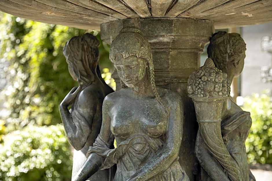 Castlecourt Hotel, Spa & Leisure