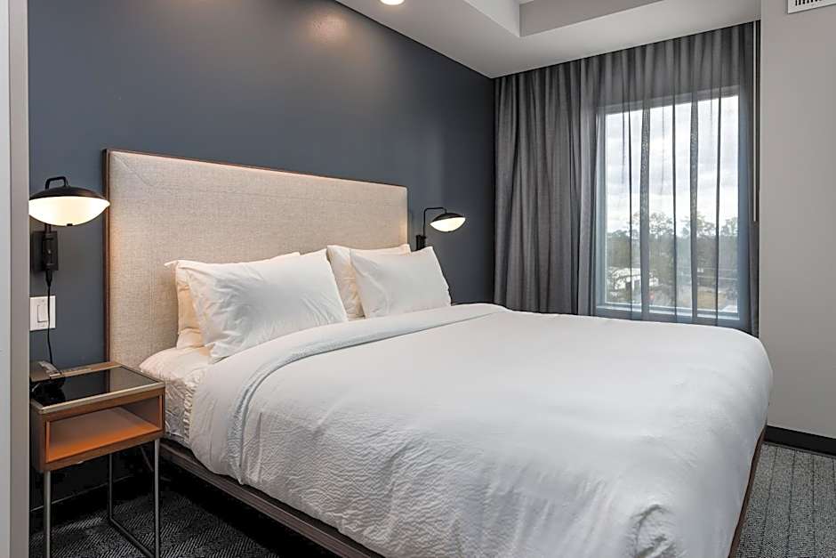 Courtyard by Marriott Pensacola I-10 West