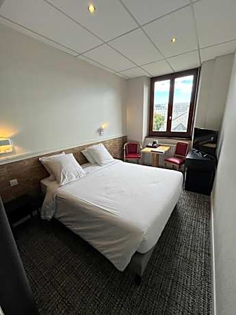 Standard Double Room without Air-Conditioning