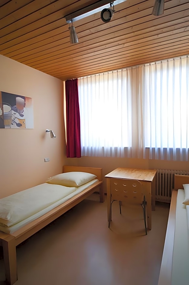 Haus International Hostel