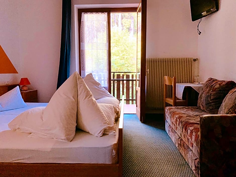 Laugen Cafè, Pizza, B&B
