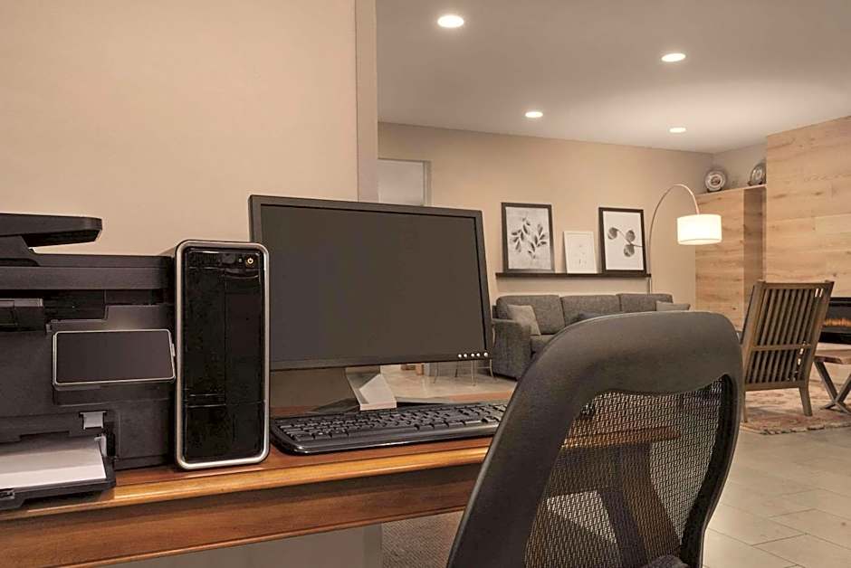 Country Inn & Suites by Radisson, Valparaiso, IN