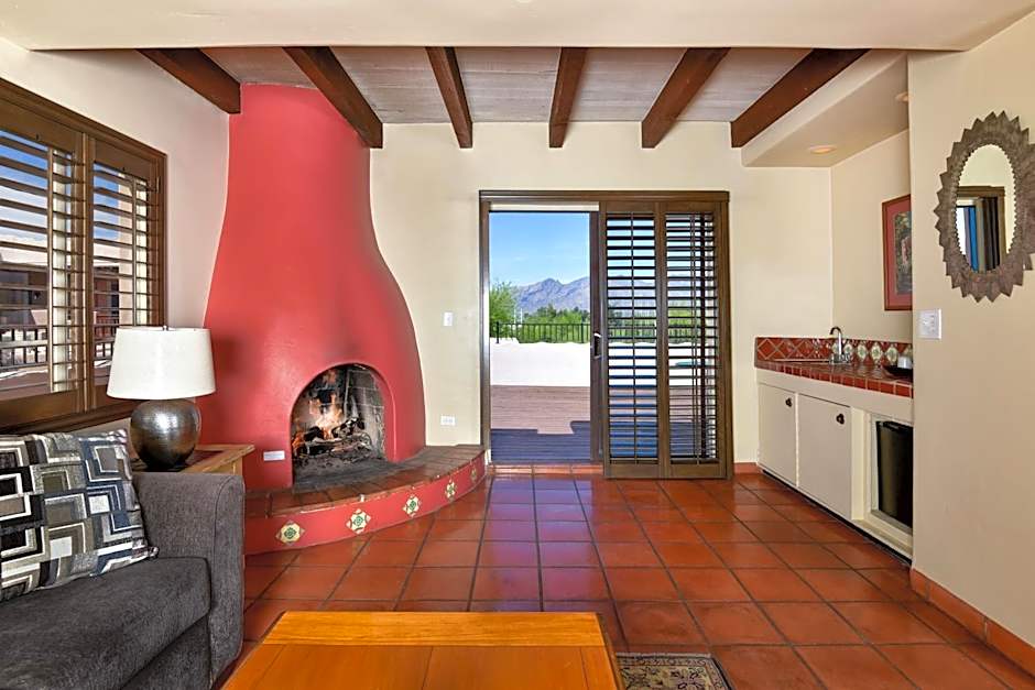 Lodge On The Desert