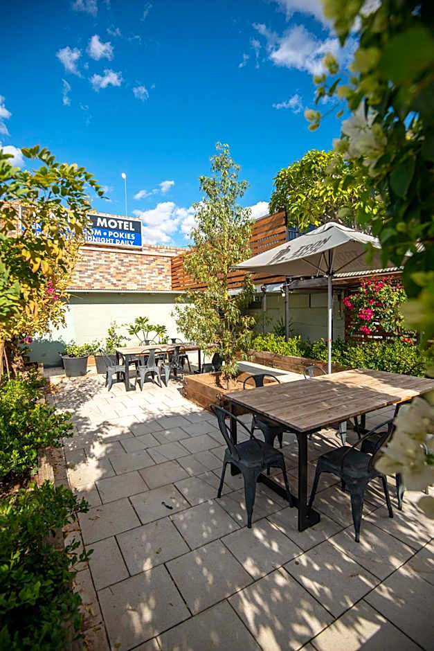 Longreach Most Central Motel