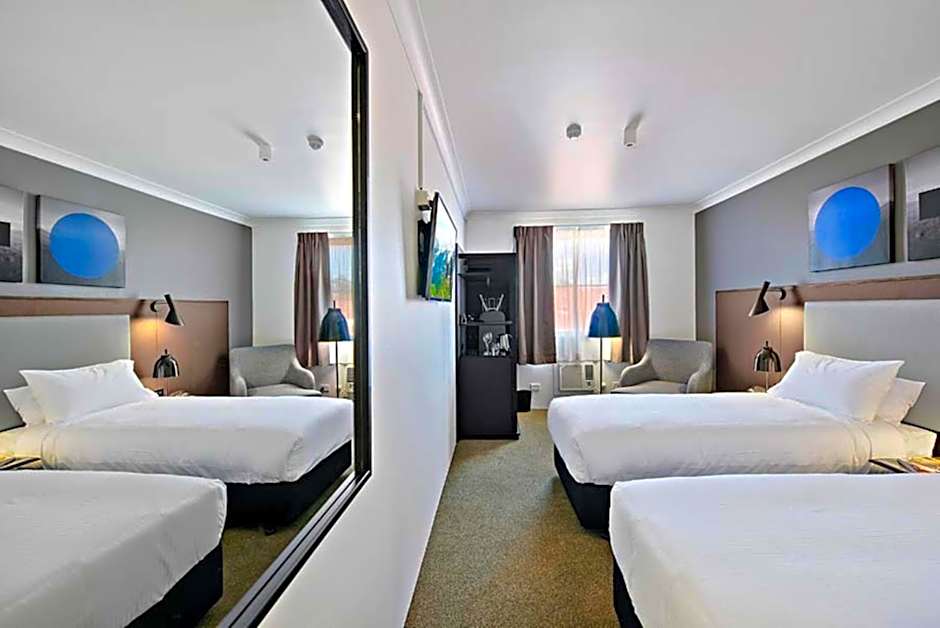 CKS Sydney Airport Hotel