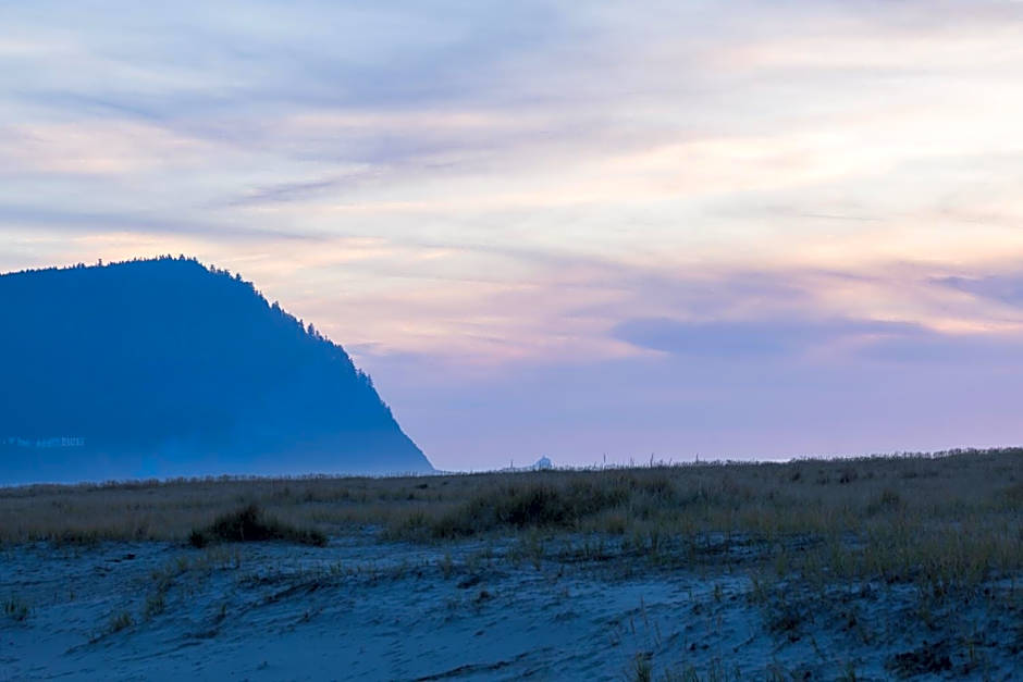 Inn of the Four Winds Seaside Oceanfront