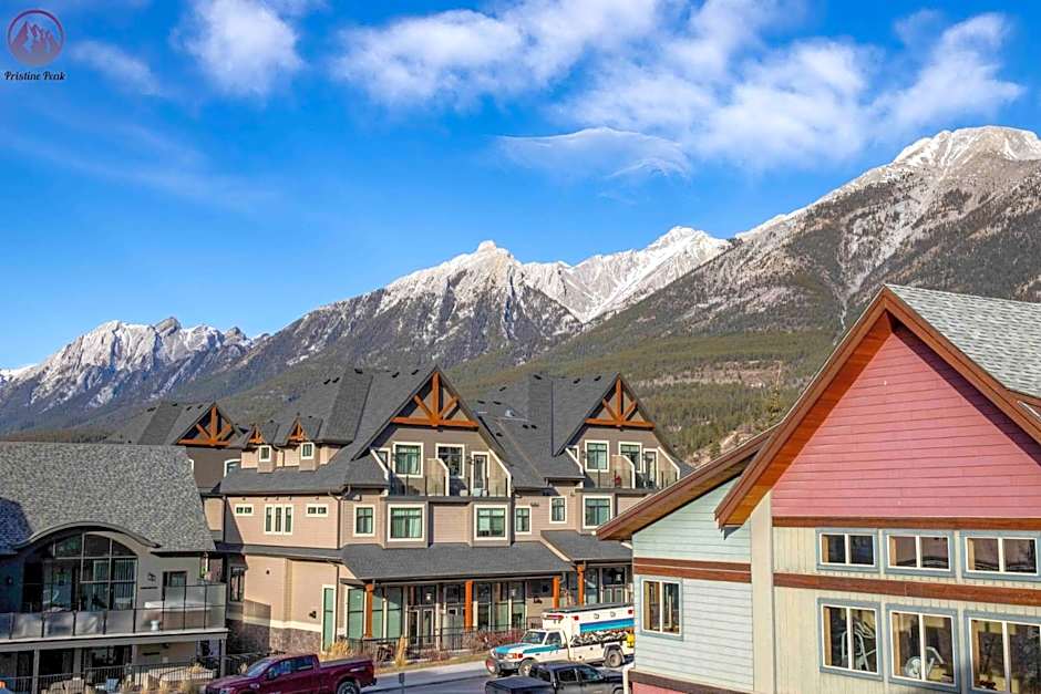 Wolf Mountain Escape