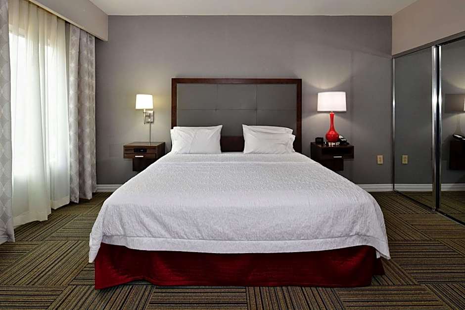 Hampton Inn By Hilton & Suites Fredericksburg
