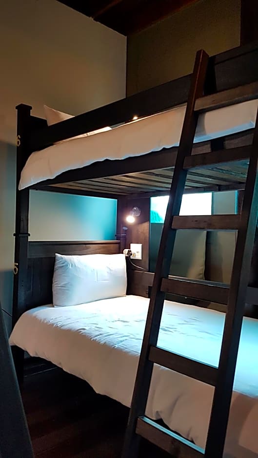 The Tree Top Village Urban Glamping