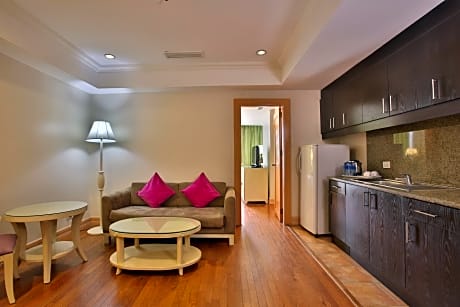 2 Bedroom Deluxe Suite