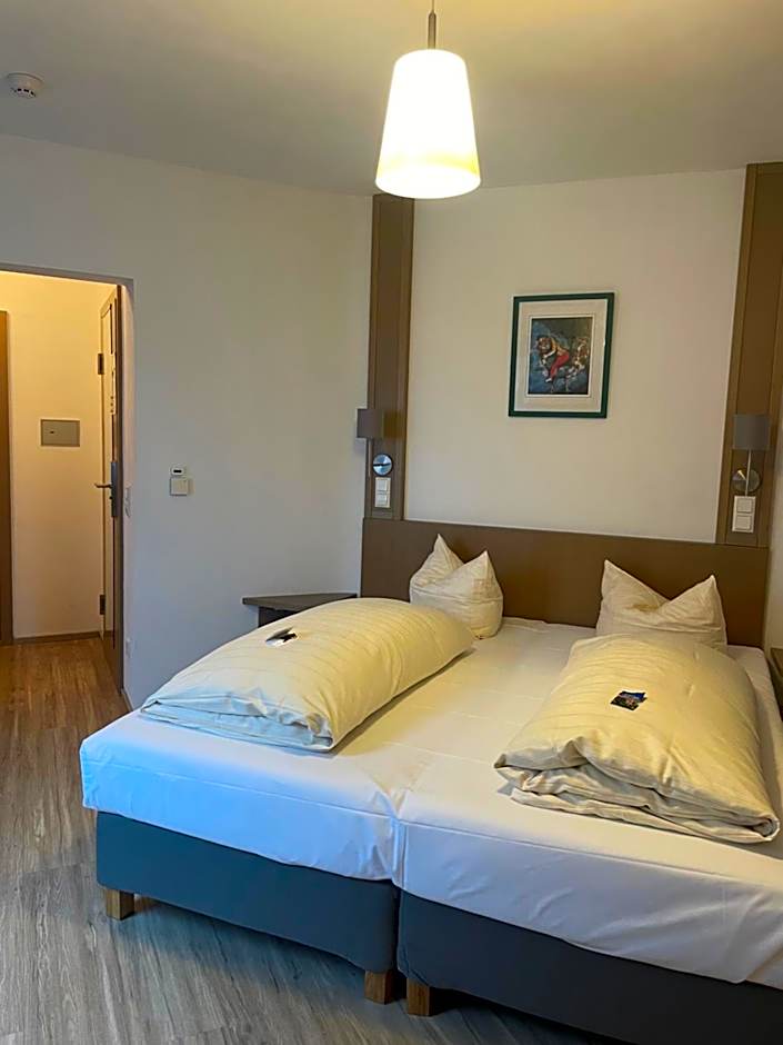 Waldhotel Felsentor