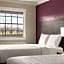 La Quinta Inn & Suites by Wyndham San Antonio Lackland