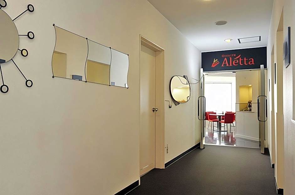 JR-EAST HOTEL METS YOKOHAMA