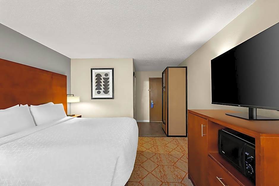 Best Western Fremont/Angola I-80/90 Toll Road