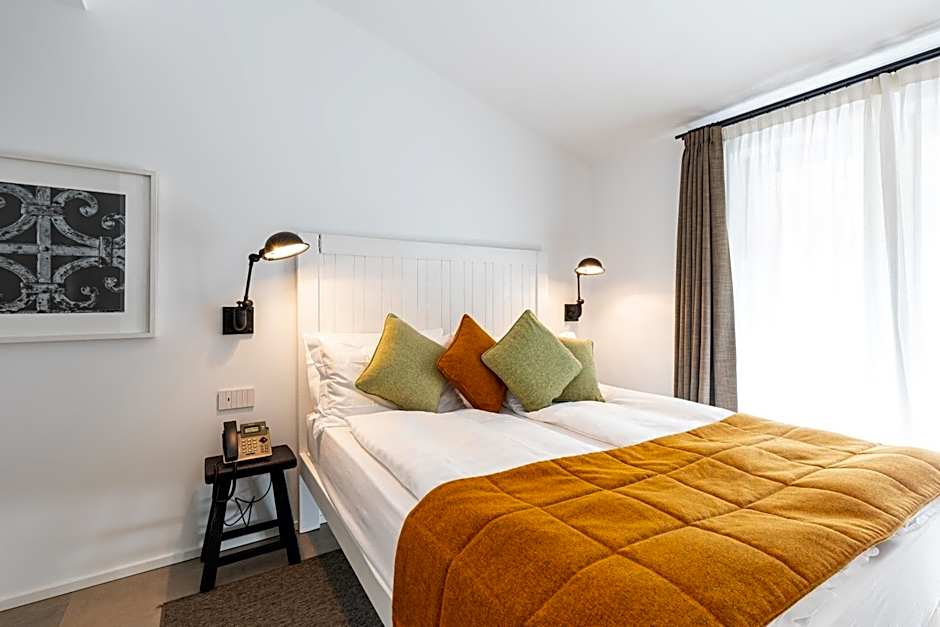 Seta Hotel