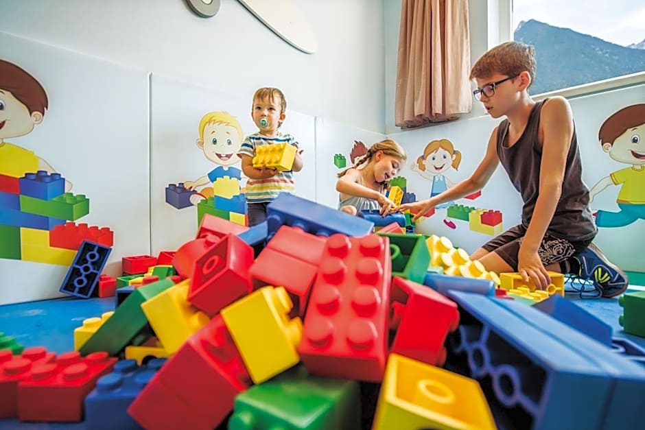 Vitaurina Royal Hotel