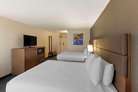 Queen Room with Two Queen Beds and Walk-In Shower - Mobility Accessible