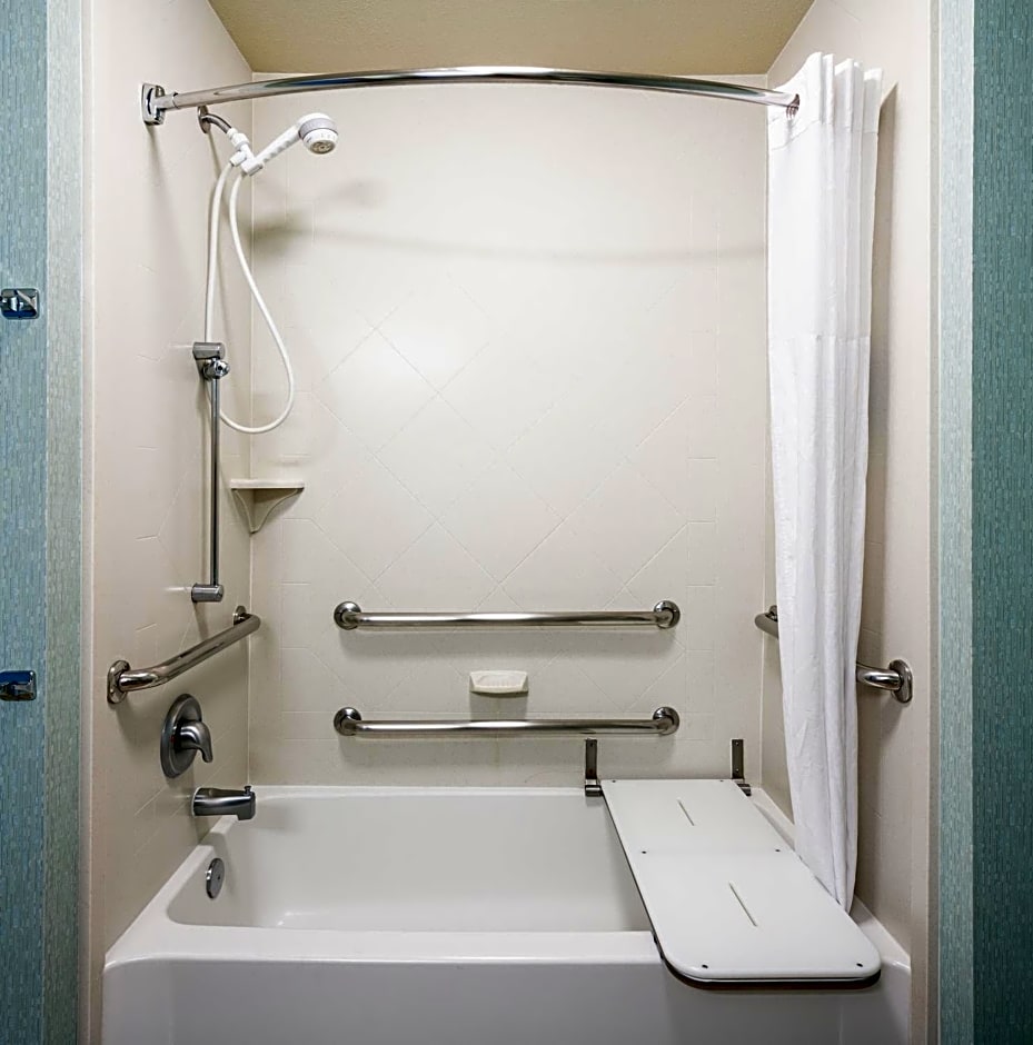 Hampton Inn and Suites - Lincoln Northeast