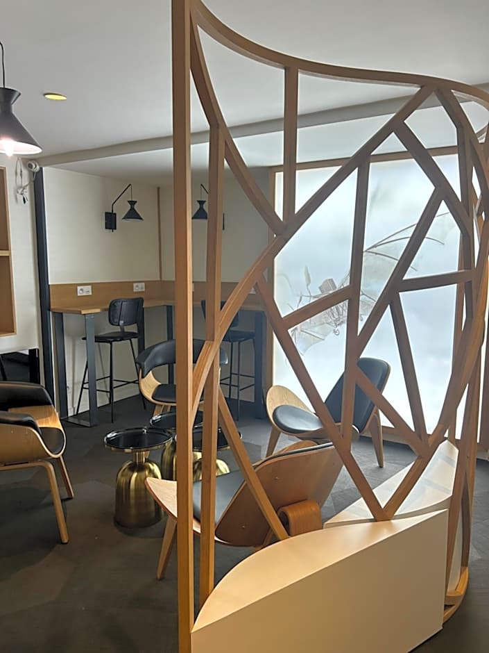 Hôtel Restaurant Clément ADER