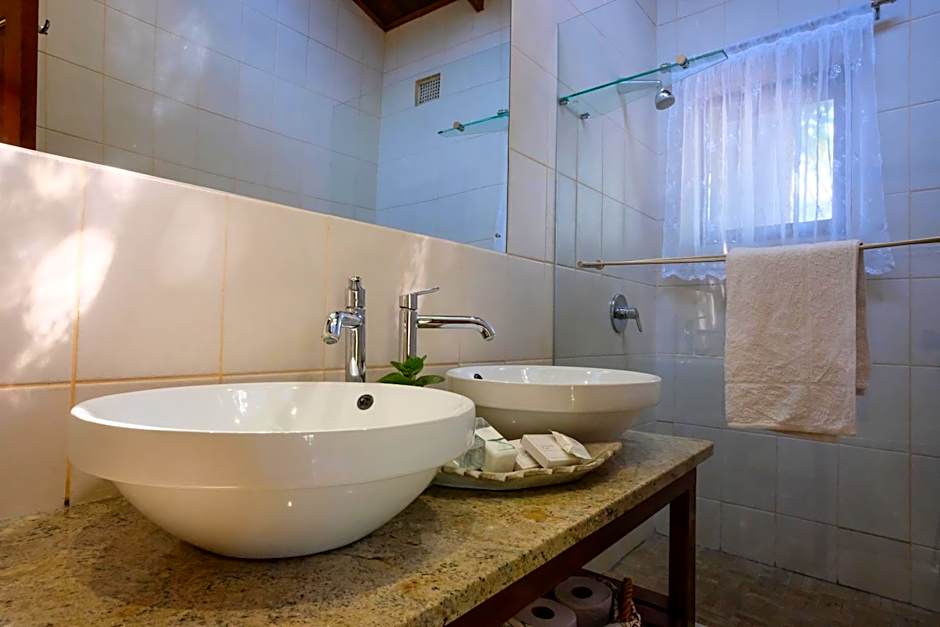 Whalesong Guest House