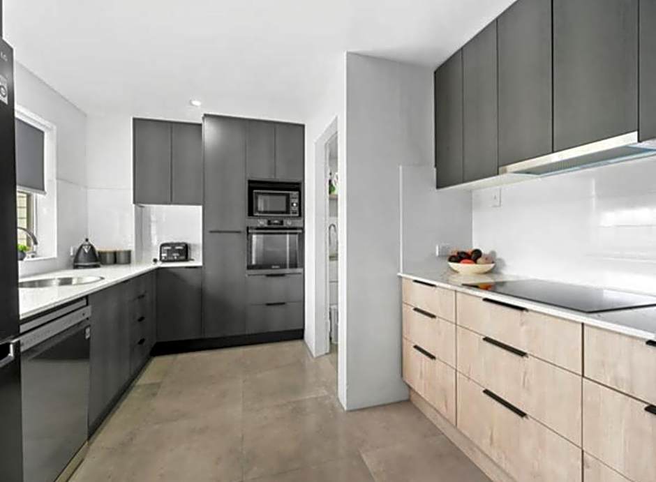 Tradewinds Apartments