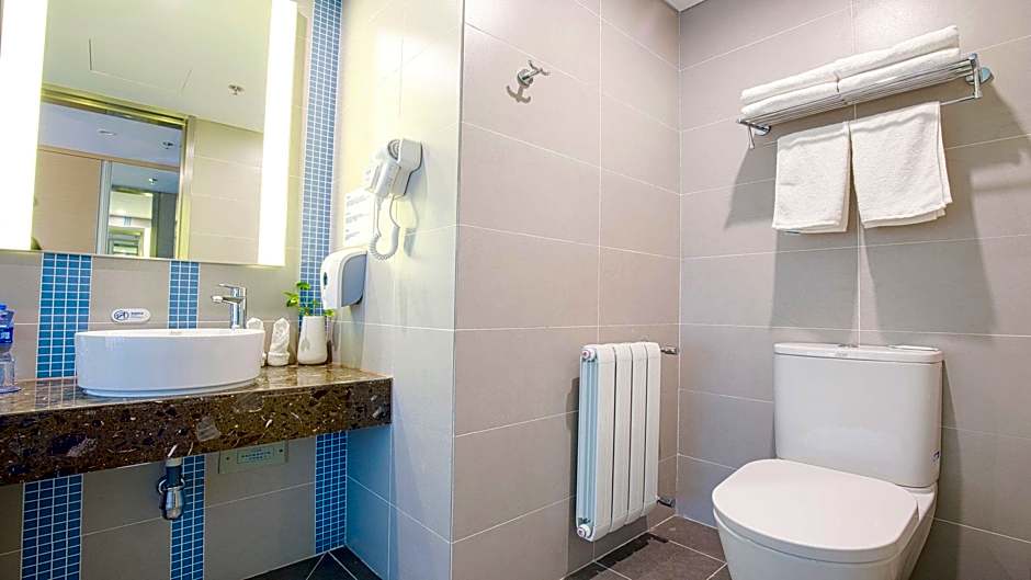 Holiday Inn Express Chifeng Hongshan By IHG