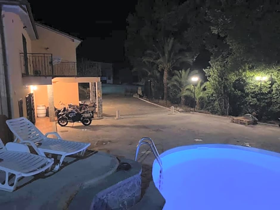 AIR B&B PLEASANT MOMENTS