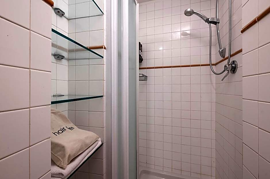 B&B AlbertaD