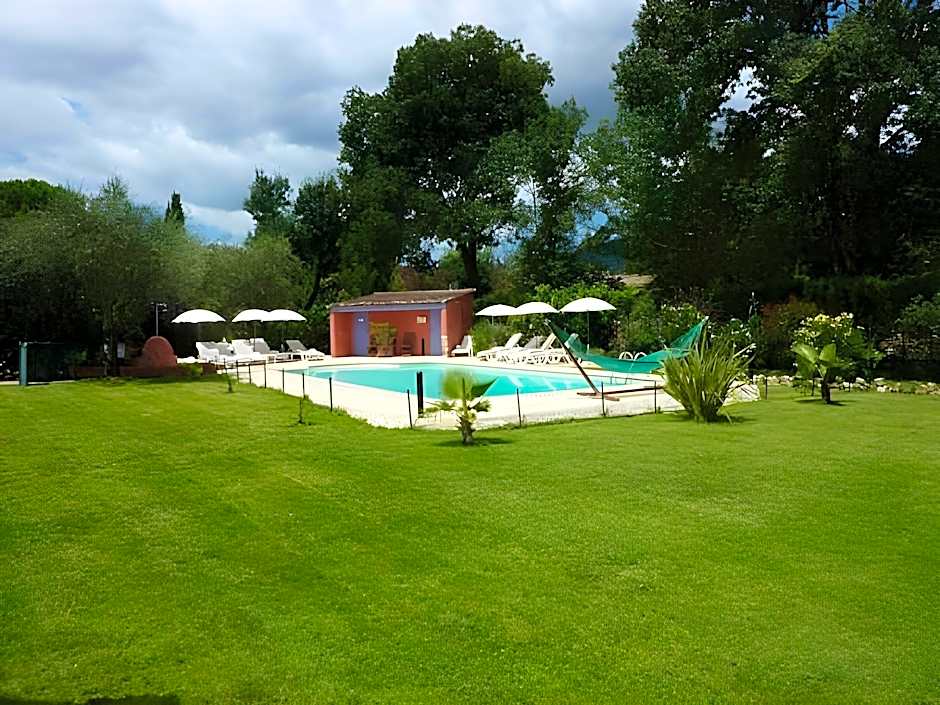 Logis Hotels La Bastide des Golfs