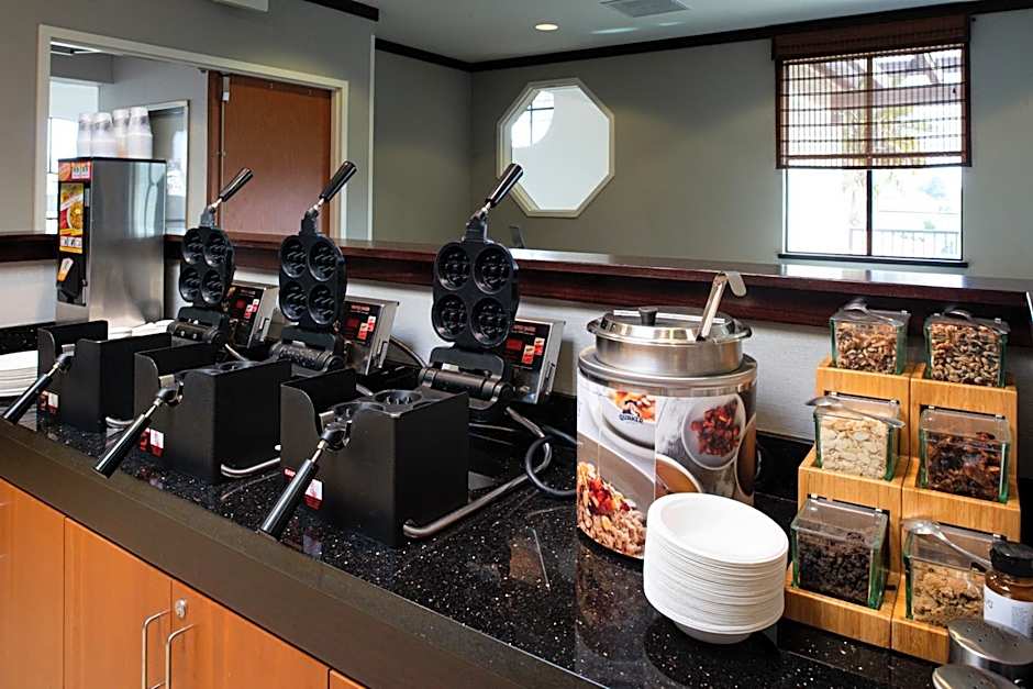 Fairfield Inn & Suites by Marriott Santa Cruz - Capitola