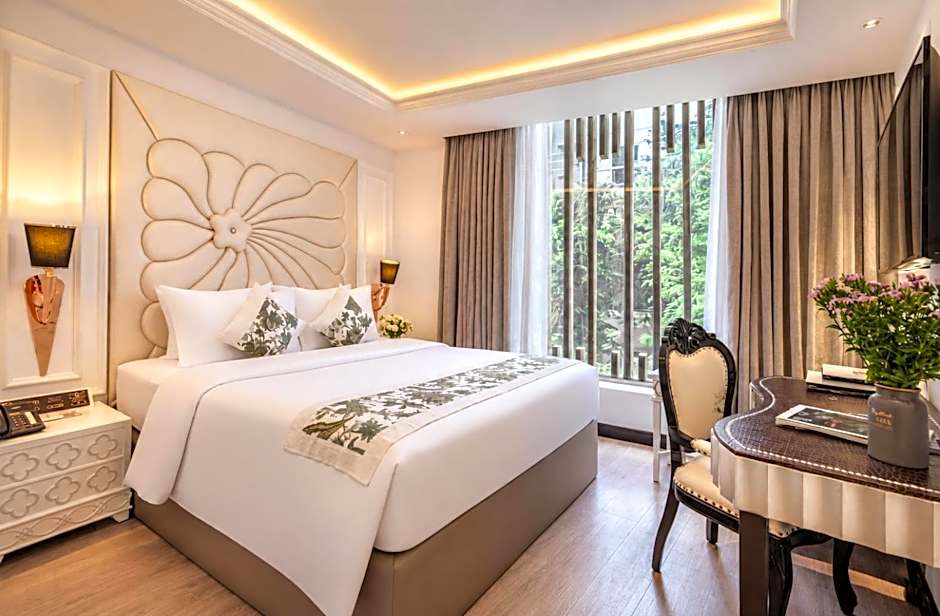 Photo 1 of 7 of Executive Double Room - Afternoon Tea