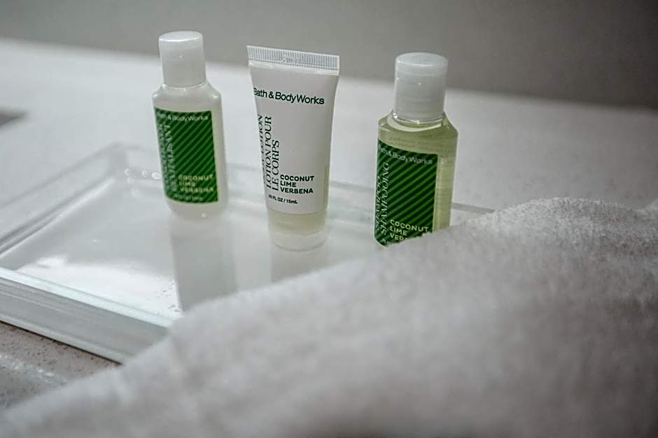 Holiday Inn Hotel & Suites Calgary South - Conference Ctr By IHG