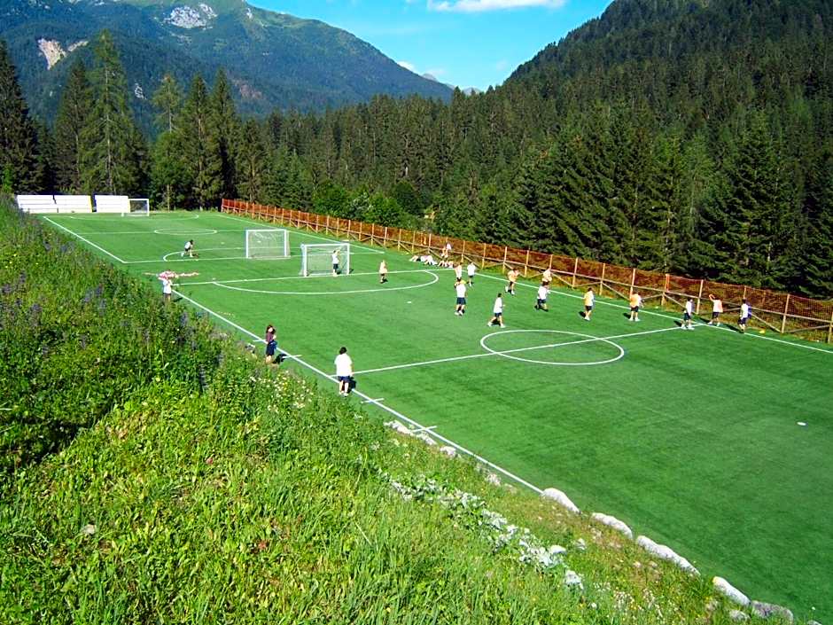 Bella Italia & EFA Village