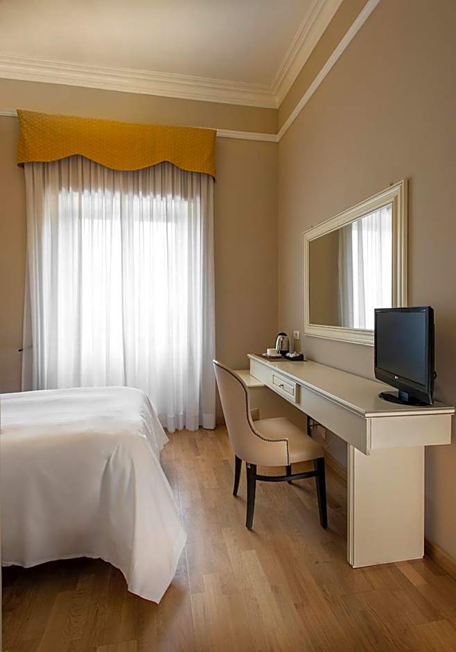 Ambasciatori Place Hotel