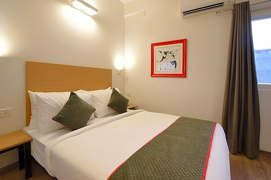 Townhouse Airport Road