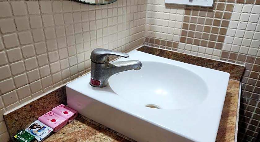 Bhammar's Inn - A Pure Vegetarian Hotel