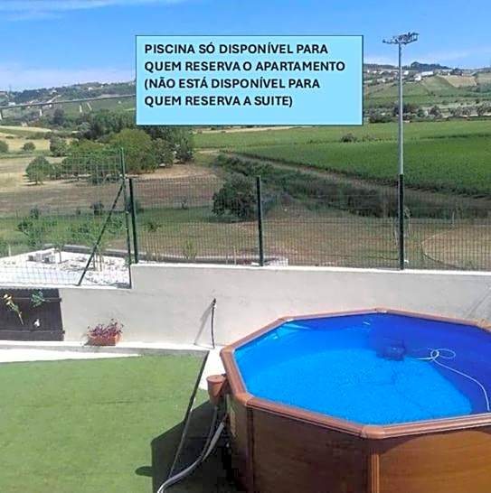 Alojamento - Apartamento ou quarto - Estacionamento à porta