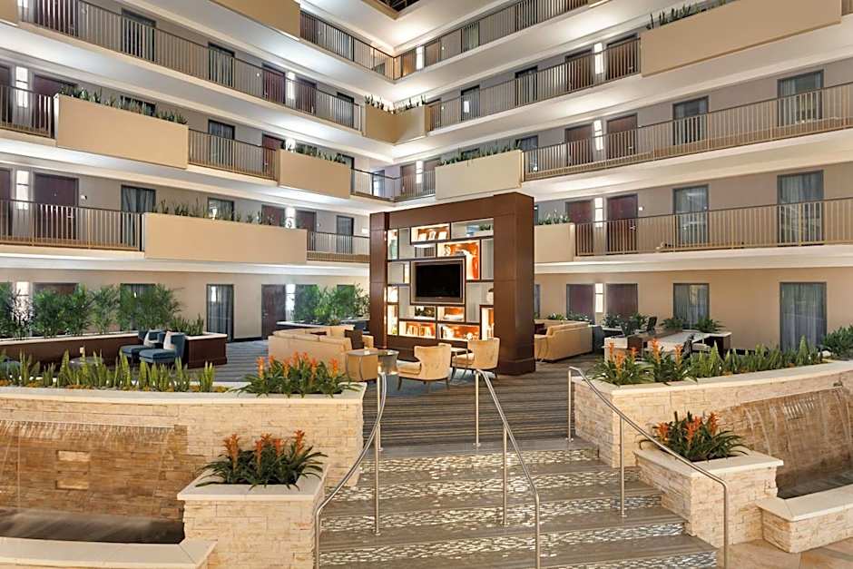Embassy Suites By Hilton Hotel Atlanta-Airport