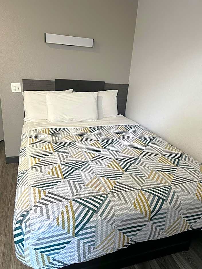 Motel 6 Monterey - Marina