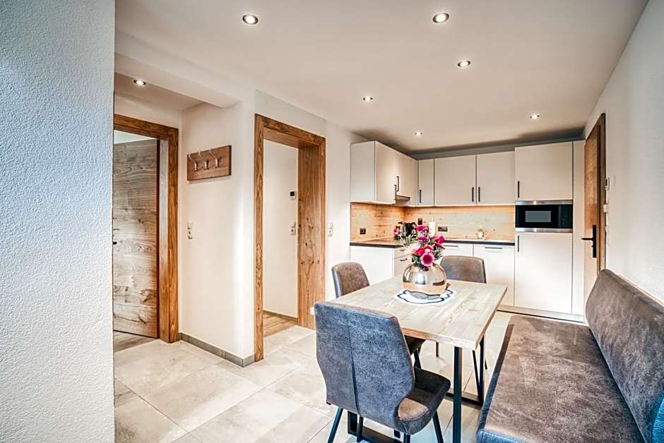 Apart Gstrein - including Silvretta Premium Summercard