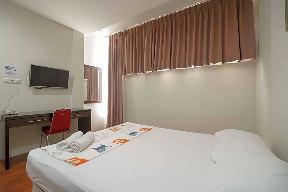 Avalon Karawaci Mitra RedDoorz